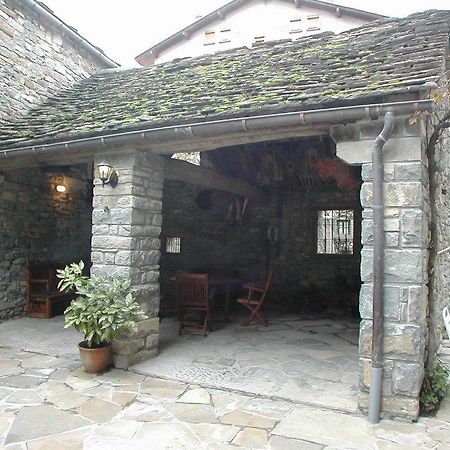 Apartamentos Casa Buisan Брото Экстерьер фото