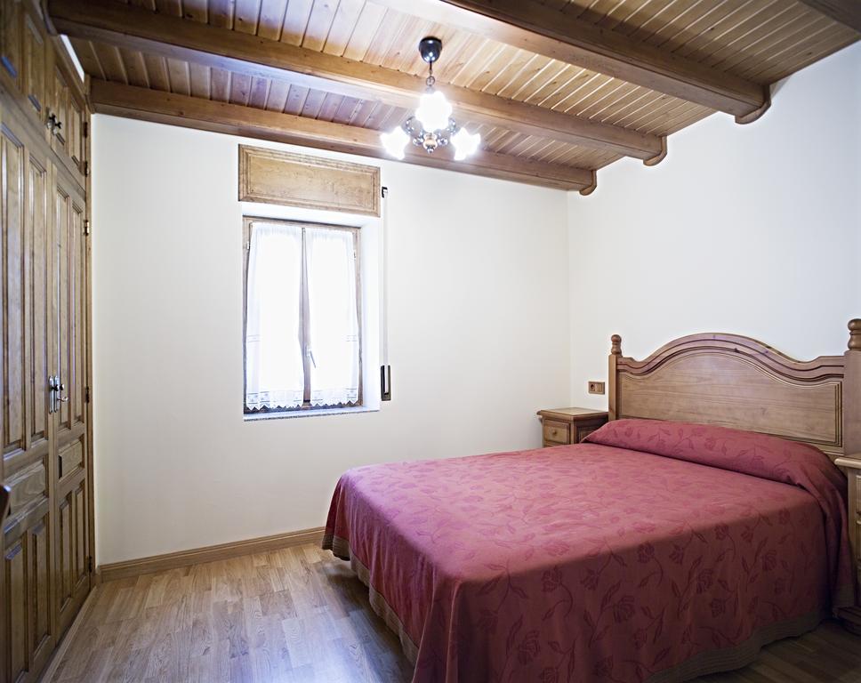 Apartamentos Casa Buisan Брото Номер фото